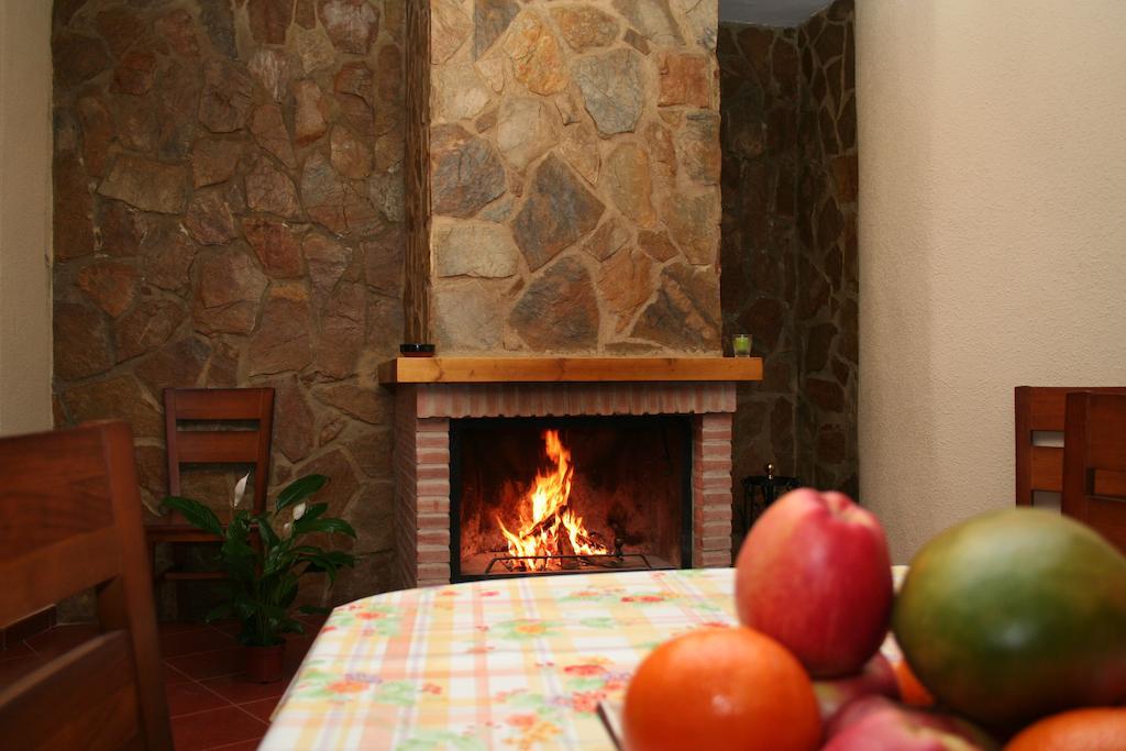 Apartamentos Ribera Del Jucar Alcala del Jucar Ruang foto