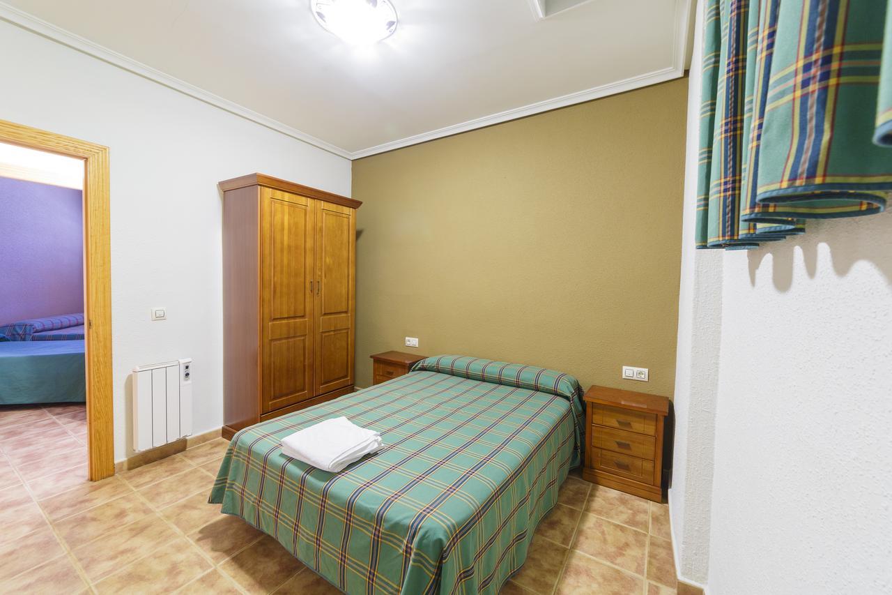 Apartamentos Ribera Del Jucar Alcala del Jucar Bagian luar foto