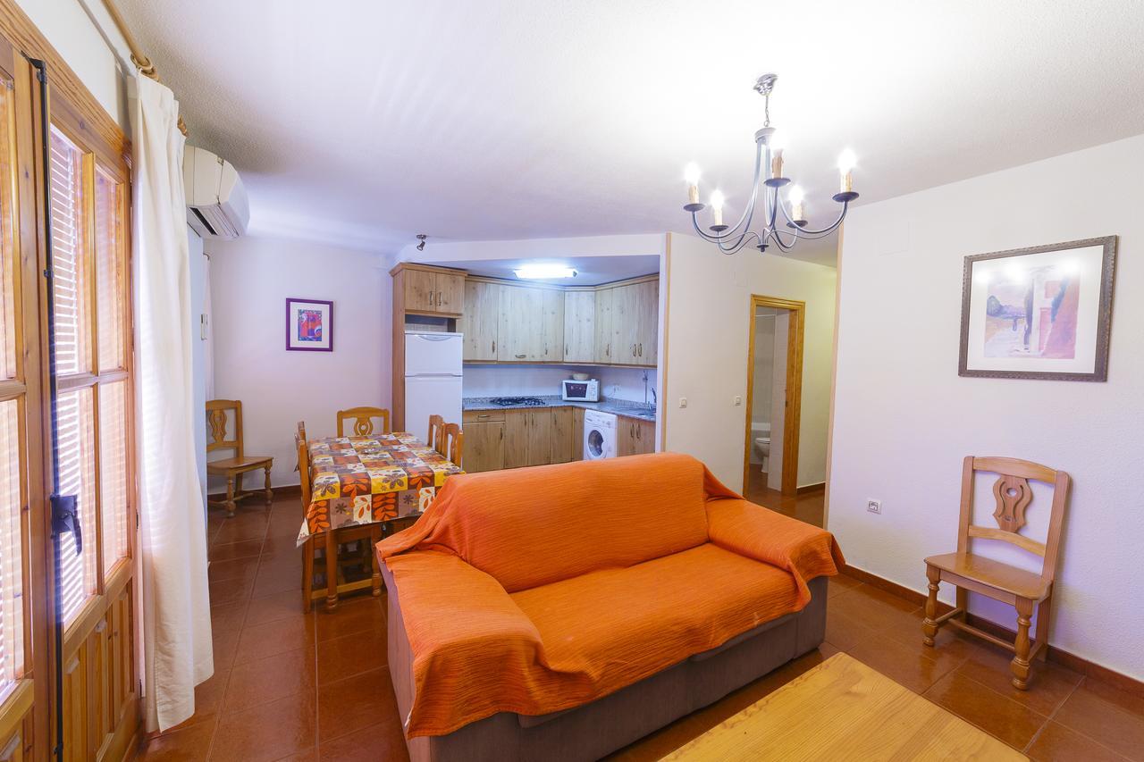 Apartamentos Ribera Del Jucar Alcala del Jucar Bagian luar foto
