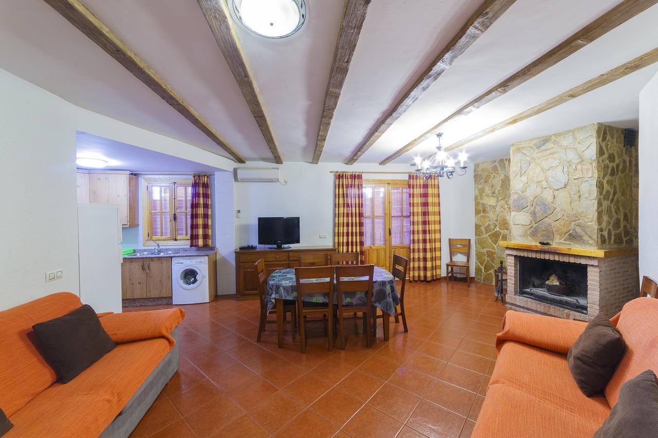 Apartamentos Ribera Del Jucar Alcala del Jucar Bagian luar foto